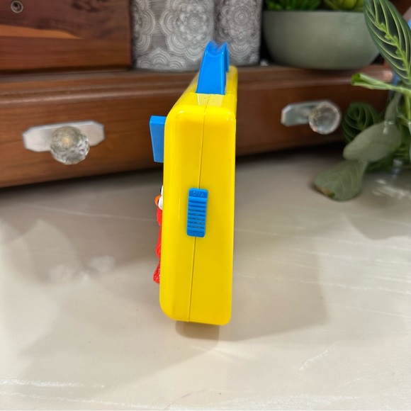 Vtg Sesame Street Tyco Elmo Musical TV Music Box Wind Up Jim Hanson Baby Toy - Picture 5 of 9